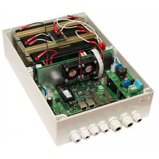 Гигабитный управляемый уличный коммутатор TFortis PSW-2G2F+ UPS для подключения 1 поворотной камеры с UPS и поддержкой РоЕ+ (HighPoE) 802.3at (60 Вт)