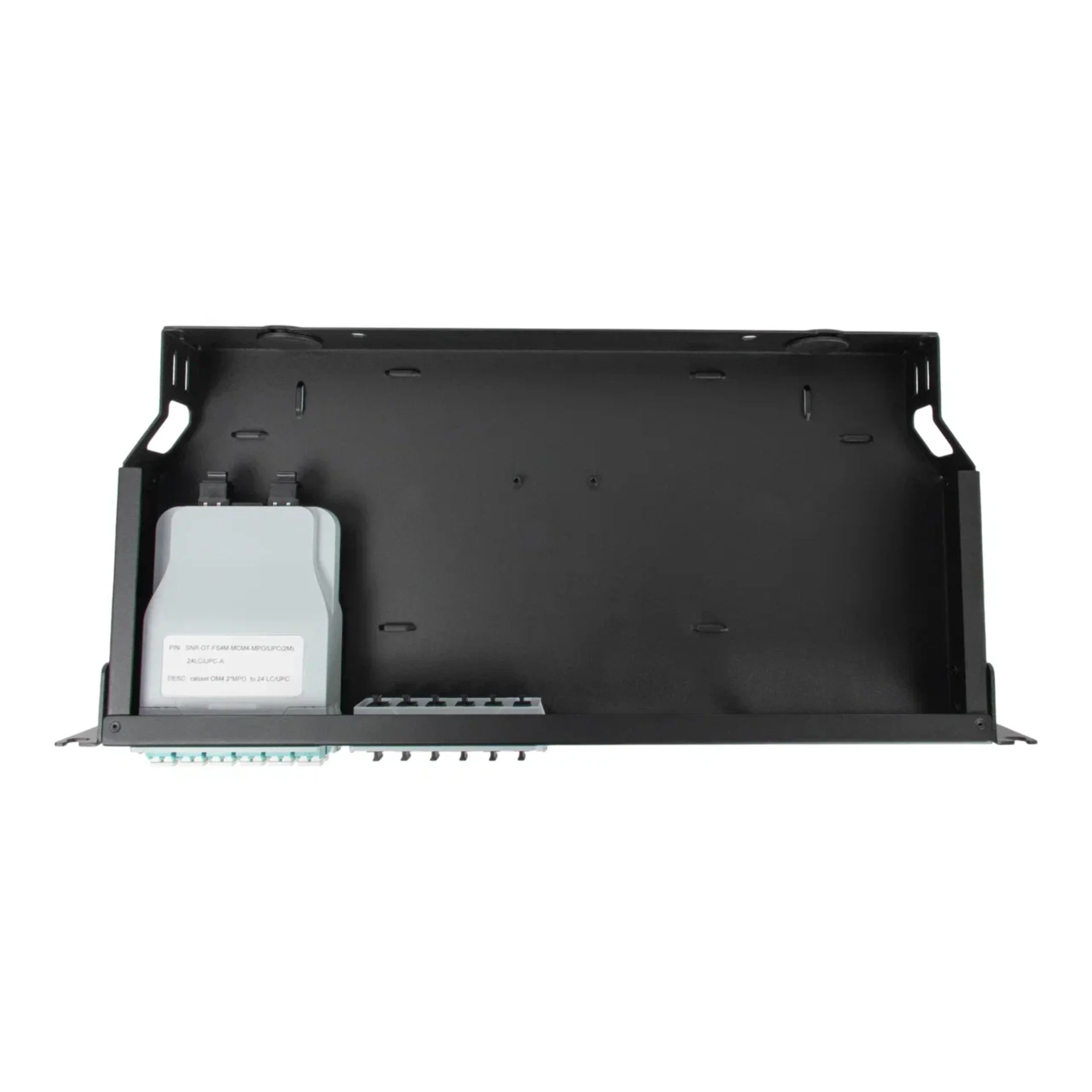 Кассета распределительная MPO/UPC на 24LC/UPC портов OM4 для SNR-CMP-OT-96P