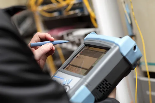 Лучшие рефлектометры 2026: как выбрать между премиумом и практичными решениями