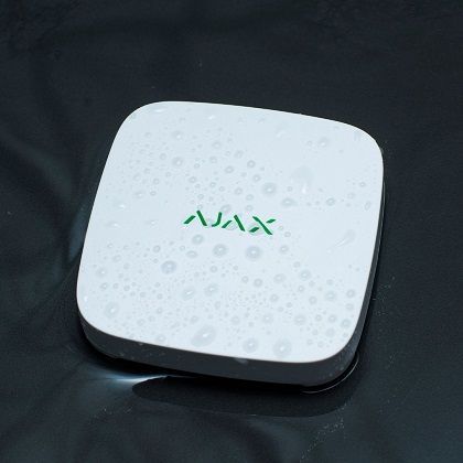 Ajax LeaksProtect - беспроводной датчик раннего обнаружения затопления