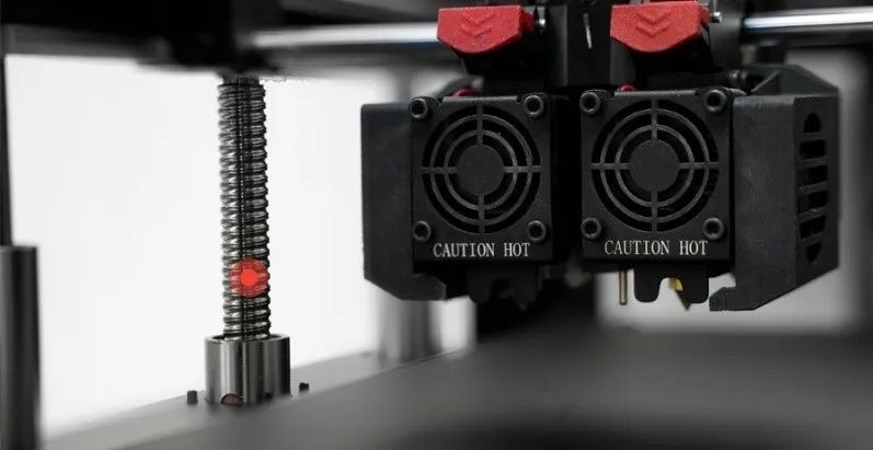 3D принтер Raise3D Pro3 Plus