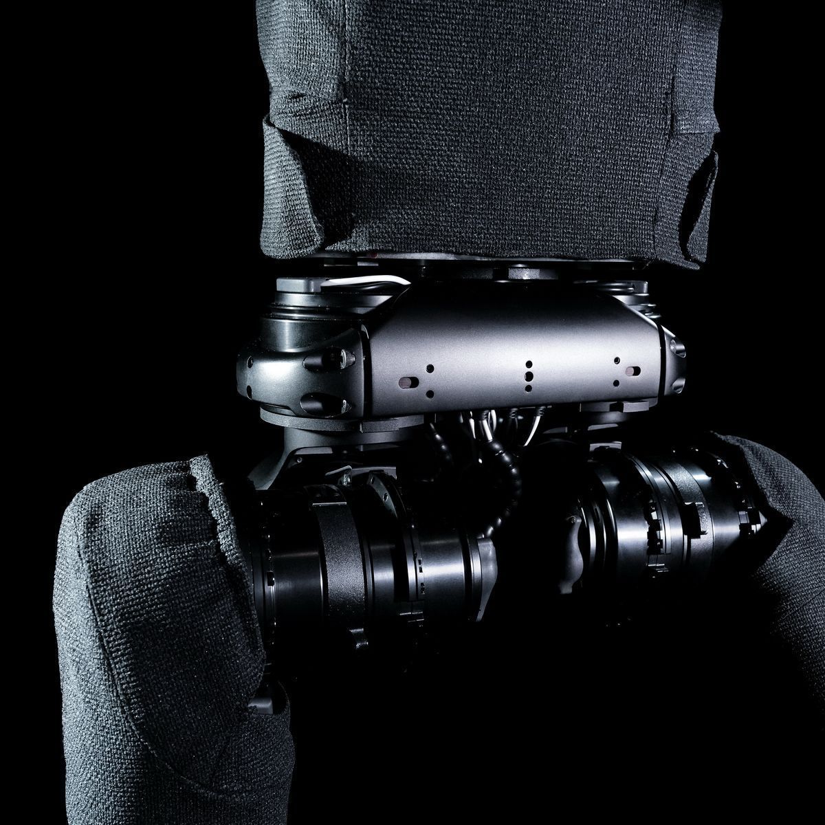 Бионический робот гуманоид Unitree Robotics H1