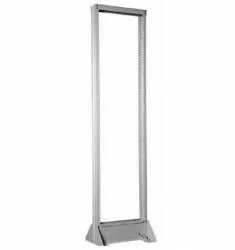 Рамная телекоммуникационная стойка серии 620-01